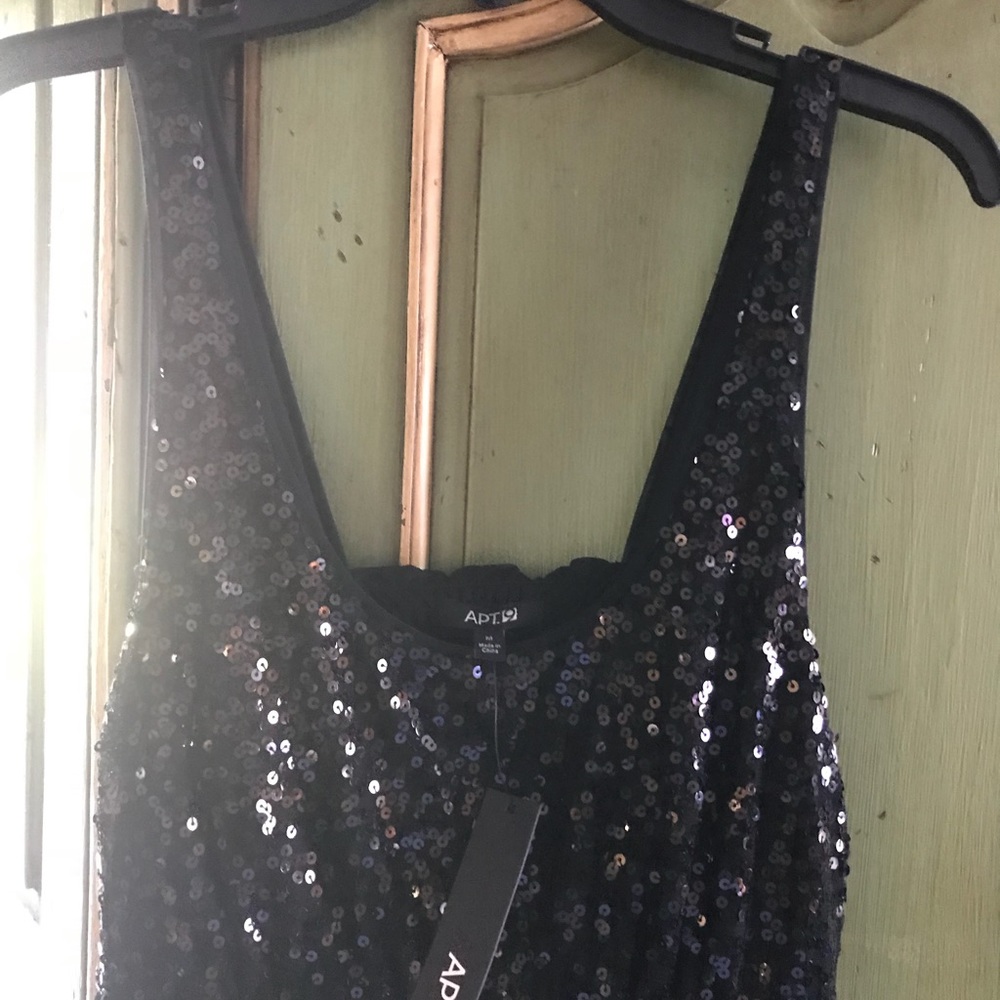 Dress - Picture 2 of 3